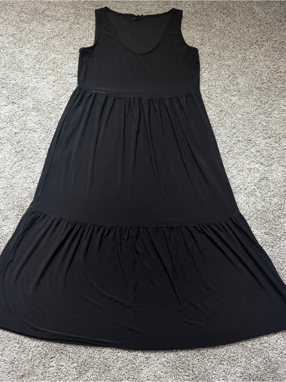 Nicole Miller Medium Black Sleeveless Flowy Maxi Dress Scoop Neck